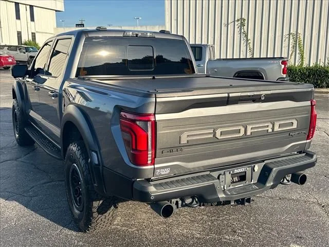 2024 Ford F-150 Raptor - Photo 8