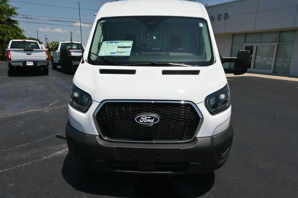 New 2026 Oxford White Ford Cargo Van image 15
