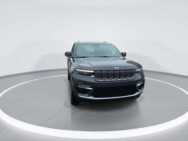 Used 2025 Gray Jeep Summit image 2