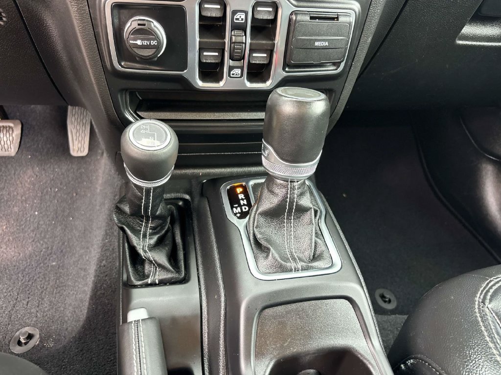 Used 2023 Black Jeep Sahara image 24