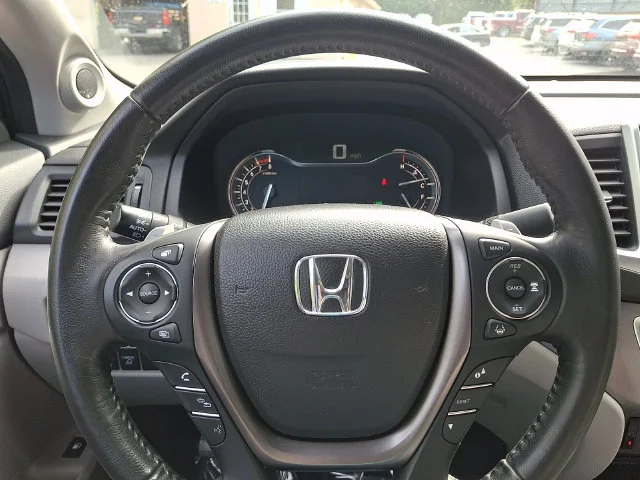 Used 2020 Silver Honda RTL image 20