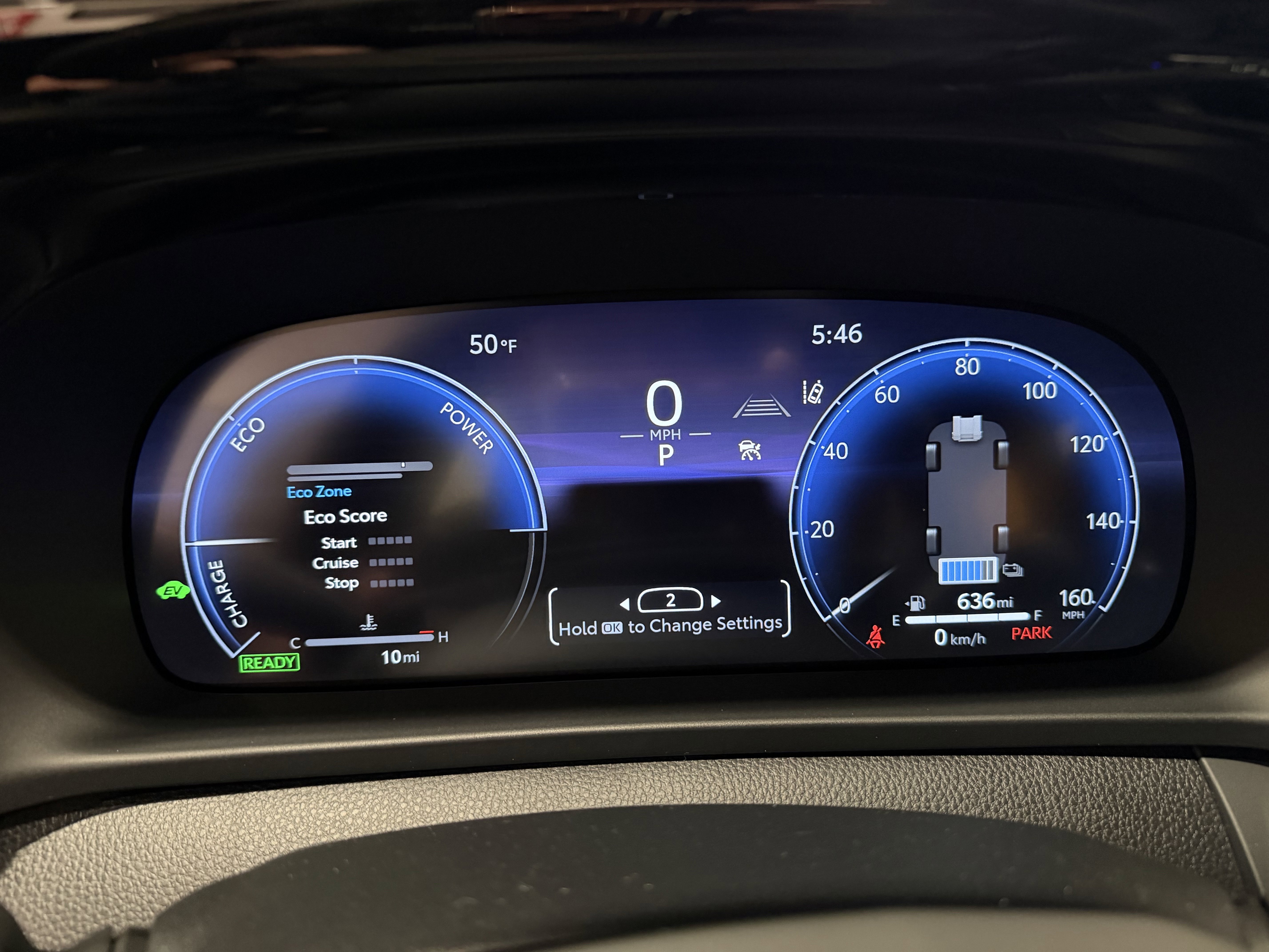 2025 Toyota Crown Signia XLE - Photo 8