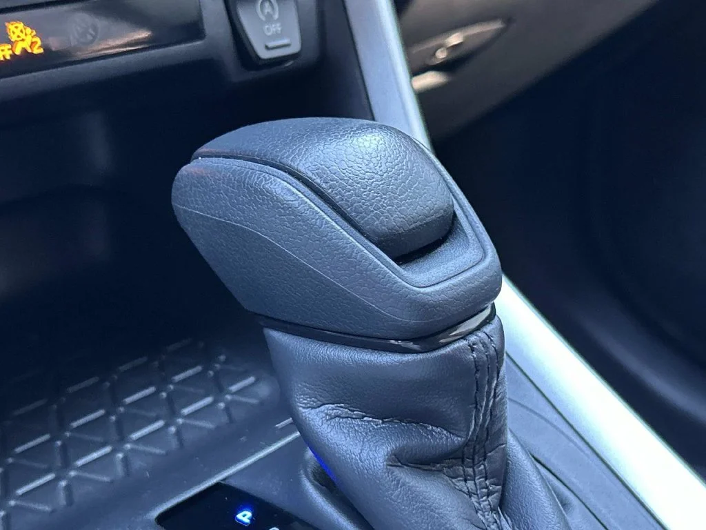 Certified Used 2025 Silver Toyota LE image 39