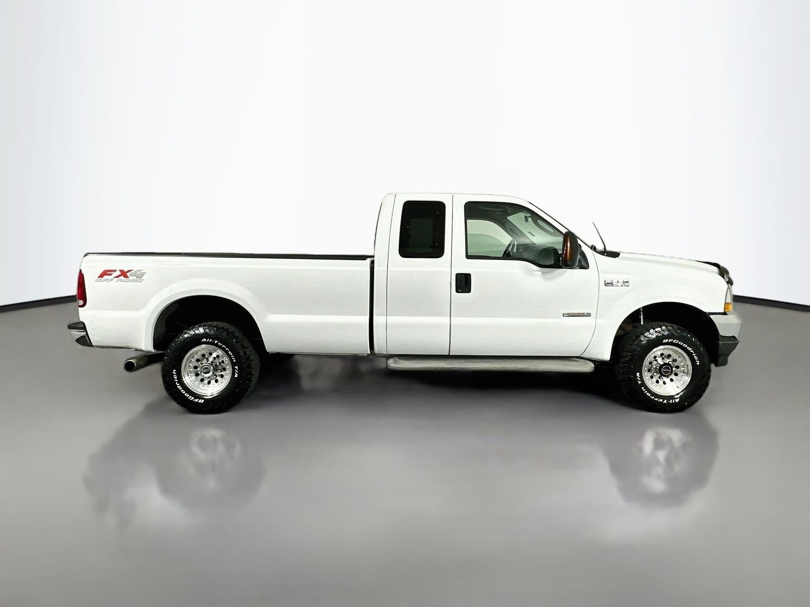 Used 2004 Oxford White Clearcoat Ford Lariat image 9