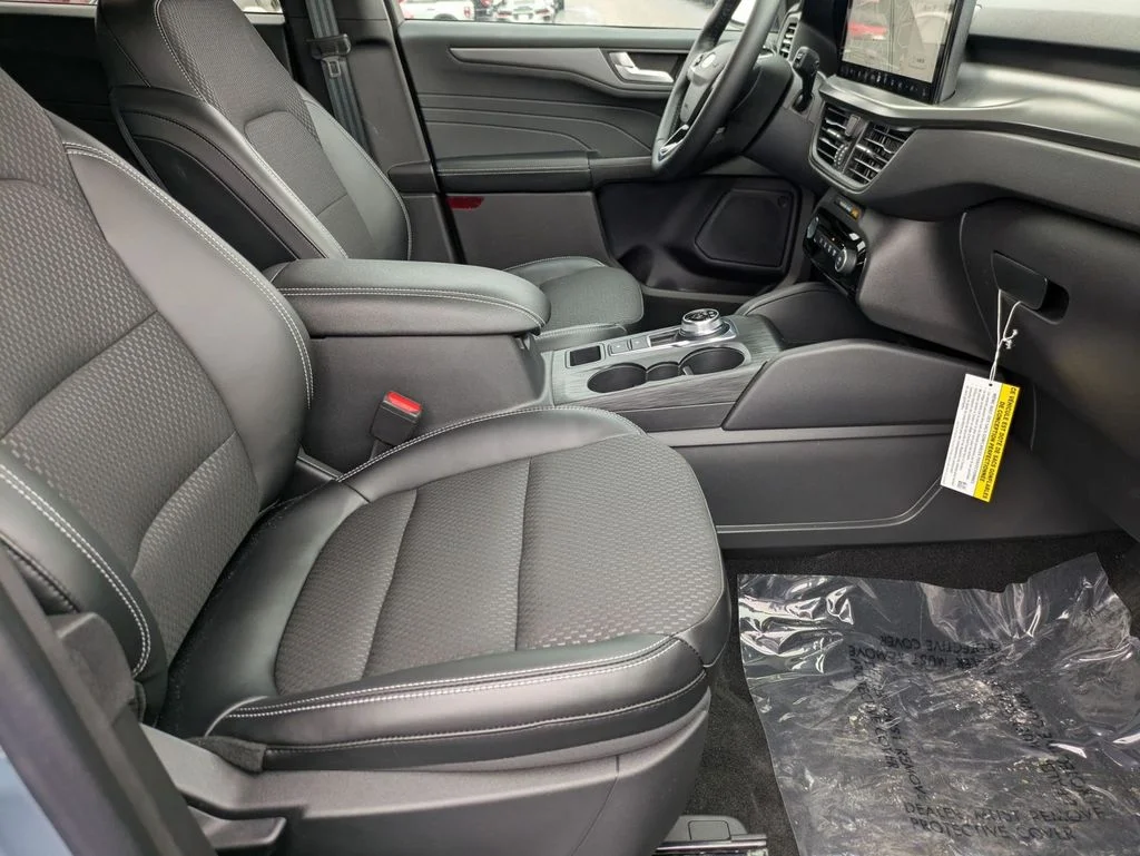New 2024 Vapor Blue Metallic Ford Plug-in Hybrid image 43