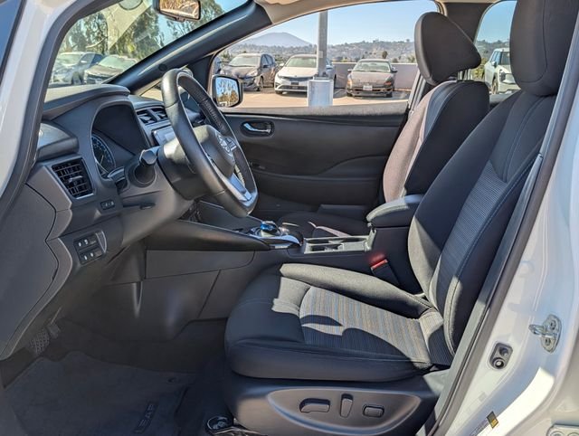 Used 2024 White Nissan SV Plus image 11