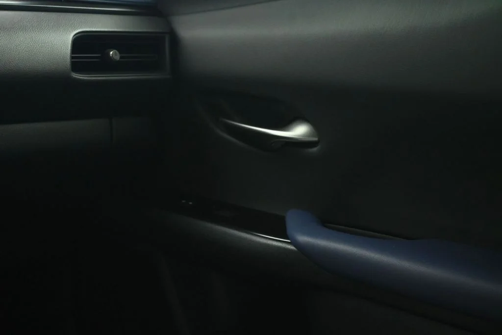 Used 2021 Blue Lexus 250h Base image 47