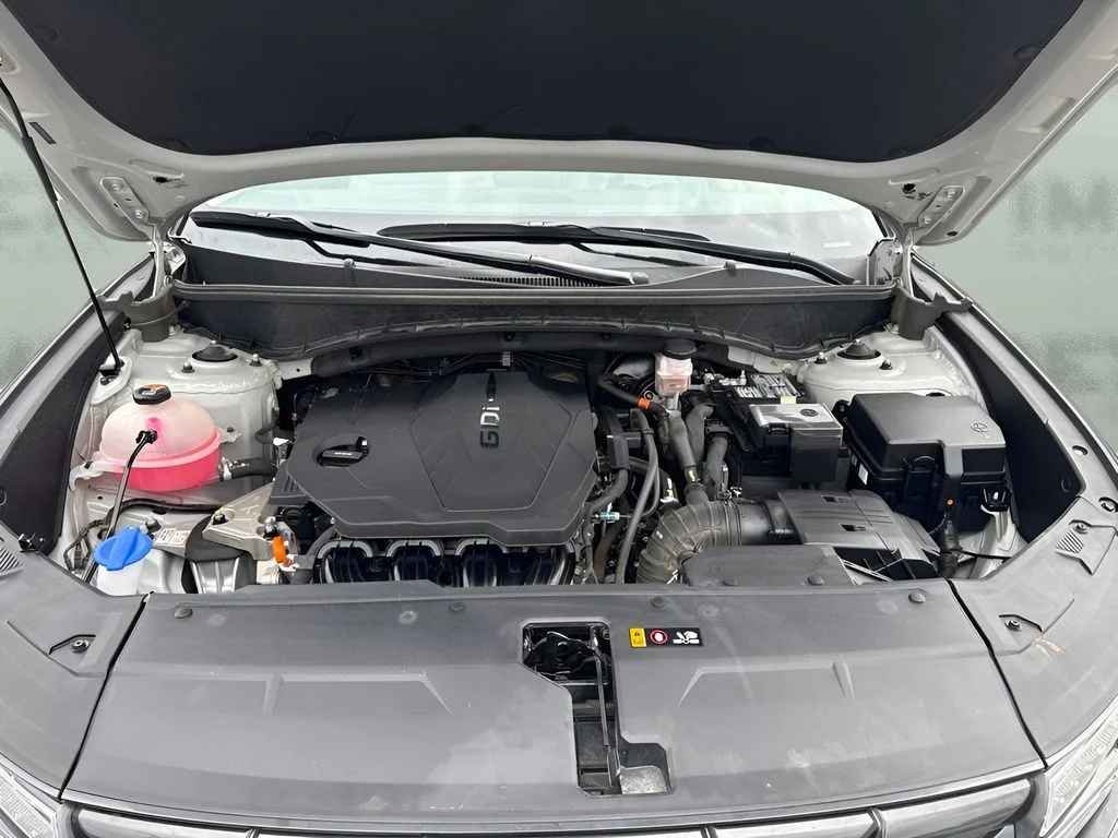 Used 2024 Silver Hyundai SEL image 30