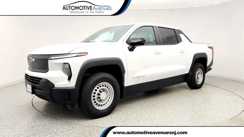 2024 Chevrolet Silverado EV Work Truck 3WT's photo