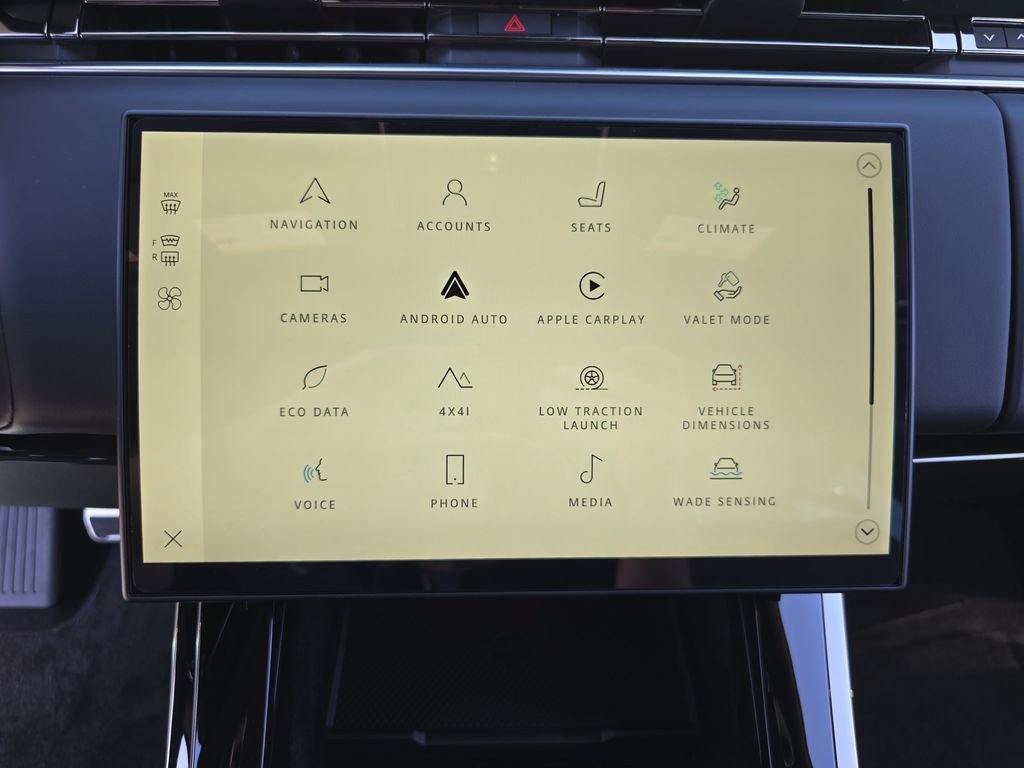 New 2026 Carpathian Grey Land Rover Dynamic SE image 22