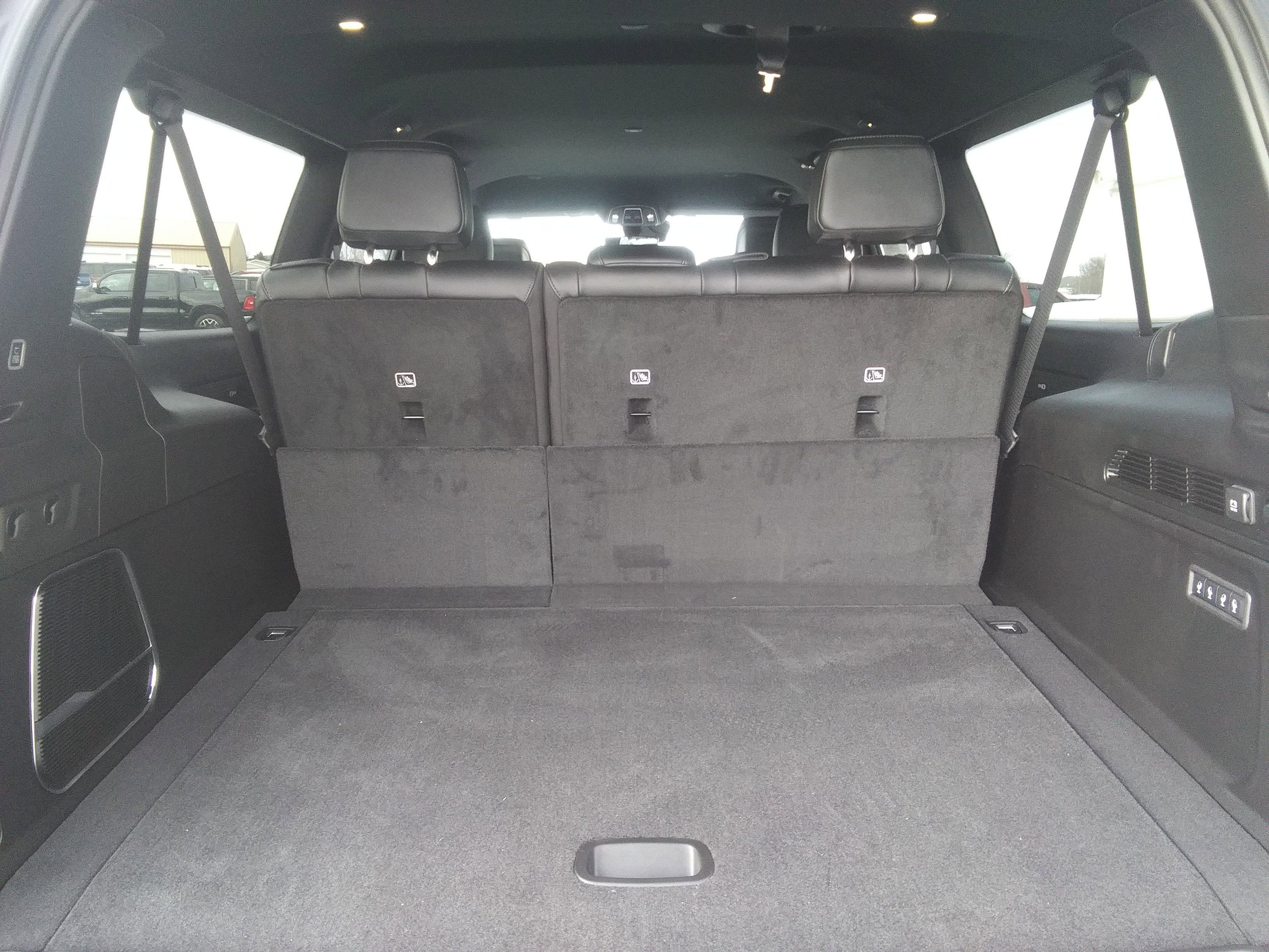 New 2026 High Gloss Black Exterior Paint Jeep Limited Altitude image 8