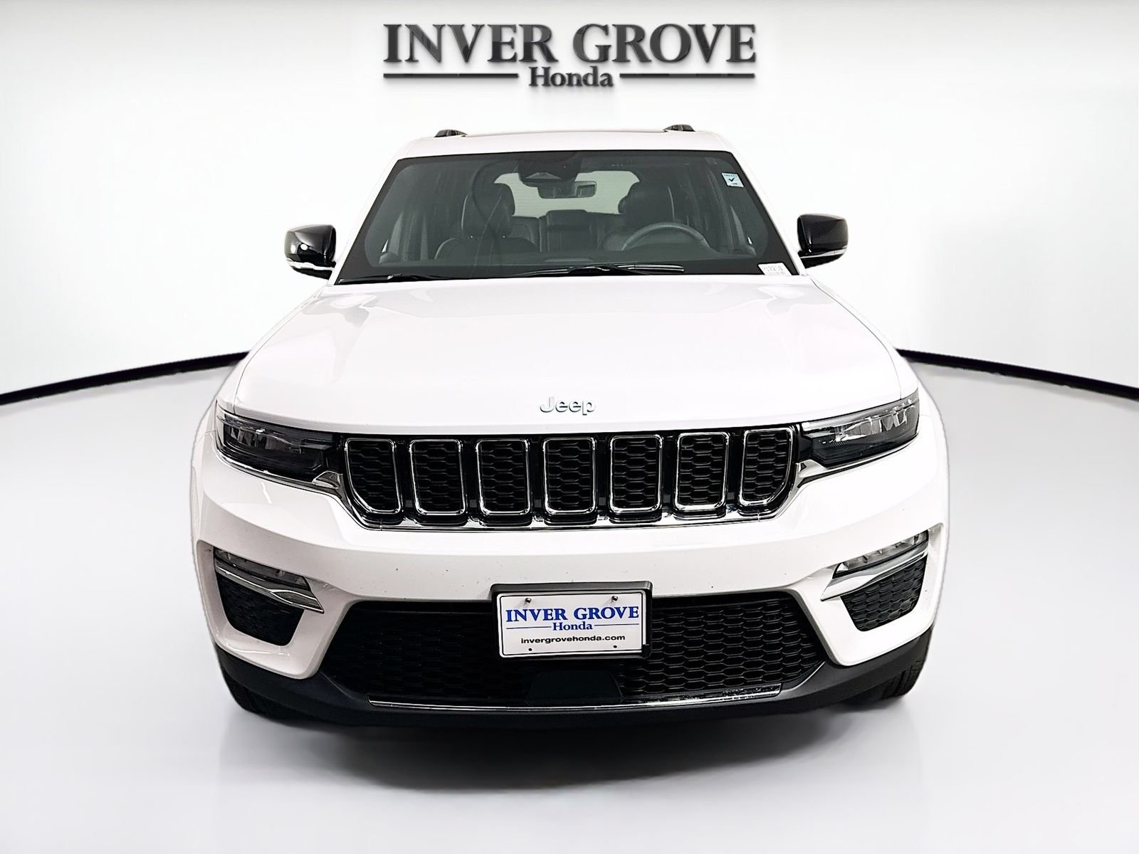 Used 2025 Jeep Grand Cherokee 4xe with VIN 1C4RJYB68S8690587 for sale in Inver Grove Heights, Minnesota