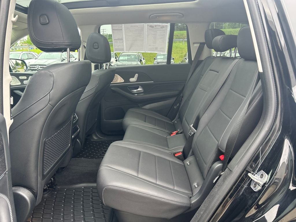Used 2026 Black Mercedes-Benz GLS 450 image 25