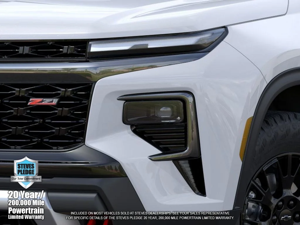 New 2027 Polar White Tricoat Chevrolet Z71 image 10