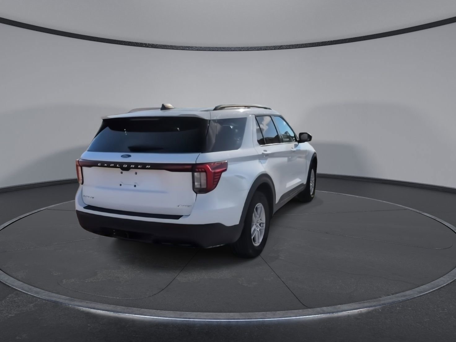 2026 Ford Explorer Active - Photo 8