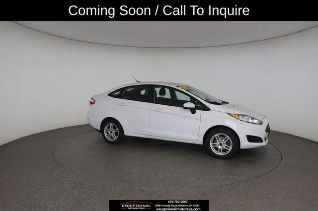 Used 2019 White Ford SE image 25