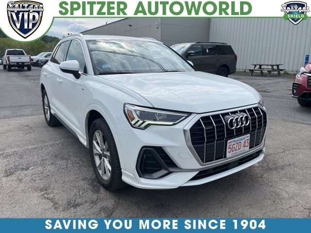 2025 Audi Q3 45 TFSI S Line Premium quattro's photo