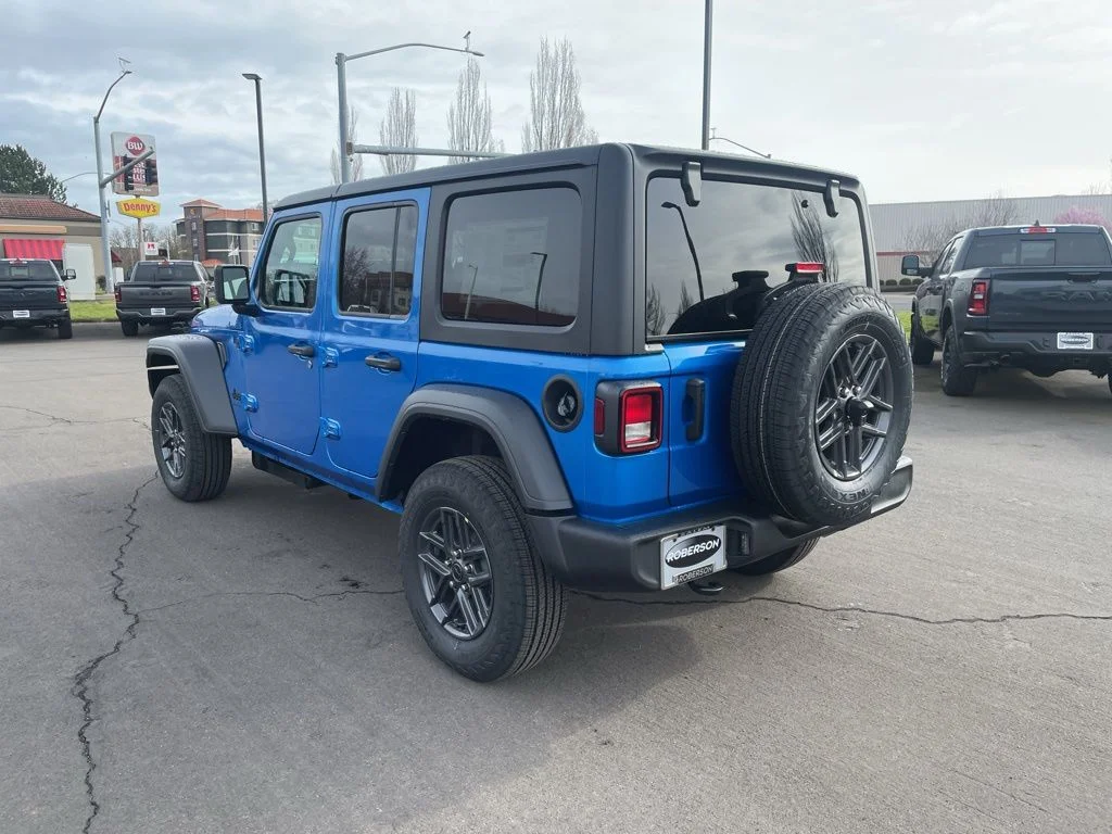 New 2026 Hydro Blue Pearl-Coat Exterior Paint Jeep Sport S image 3