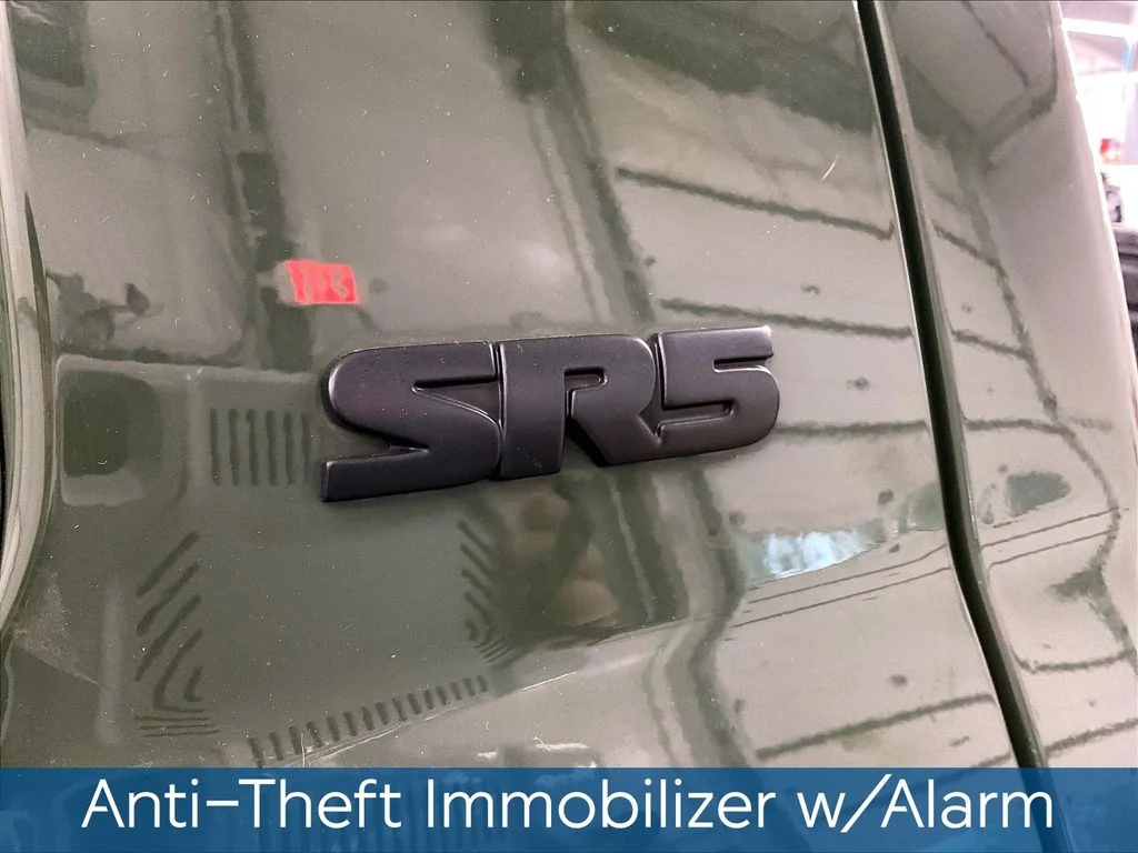 Used 2021 Green Toyota SR5 image 12