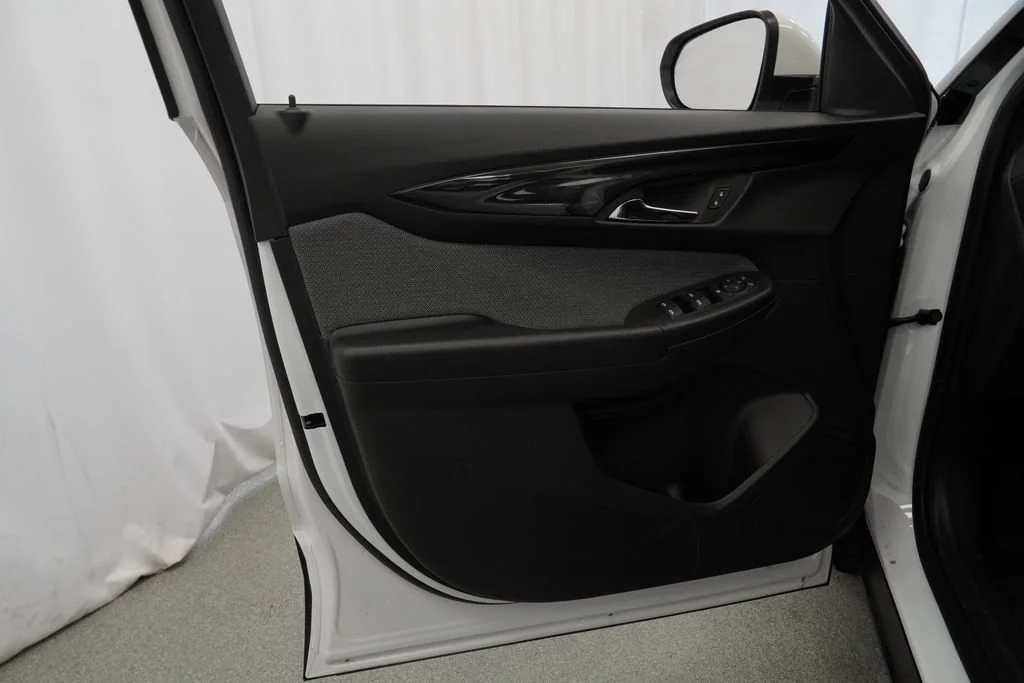 New 2026 Summit White Chevrolet LT image 22