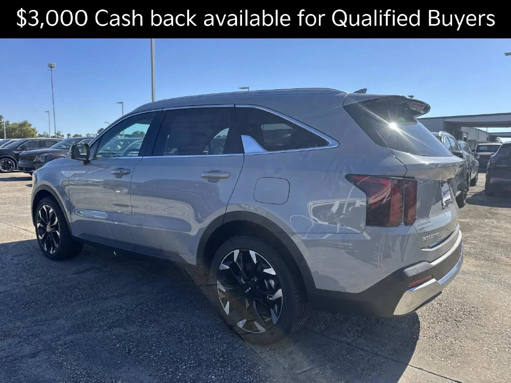 New 2026 Wolf Gray Kia EX image 4
