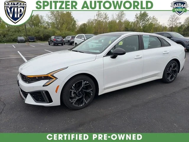 2025 Kia Optima GT-Line AWD's photo