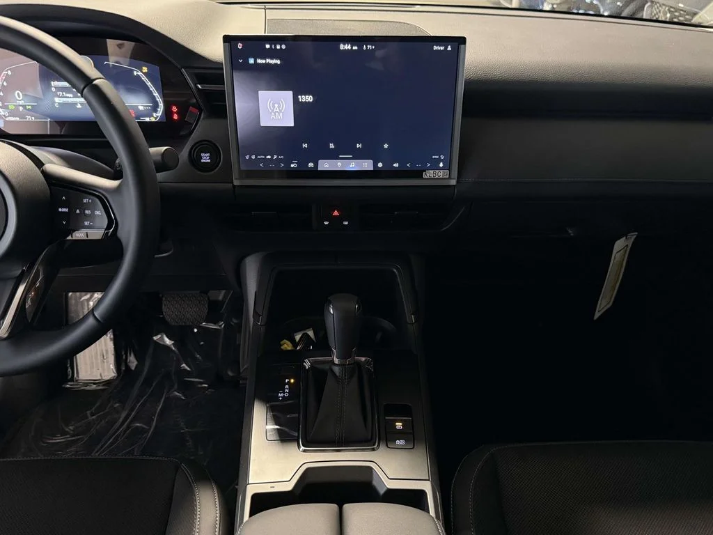 New 2026 White Metallic Mazda 2.5 S Preferred image 18