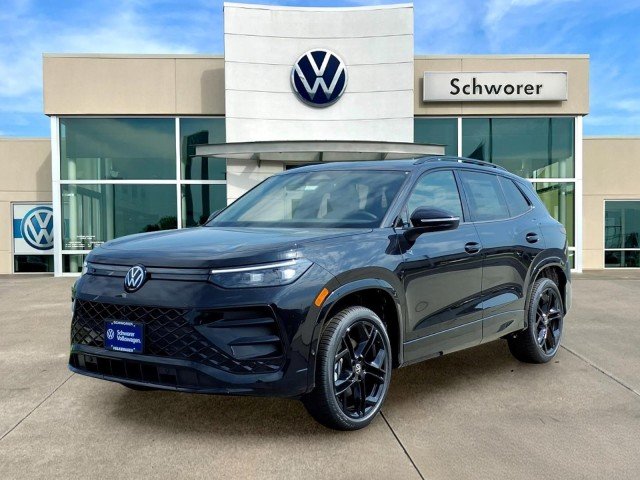 New 2026 Deep Black Pearl Volkswagen SE RLine Black 4Mo image 2
