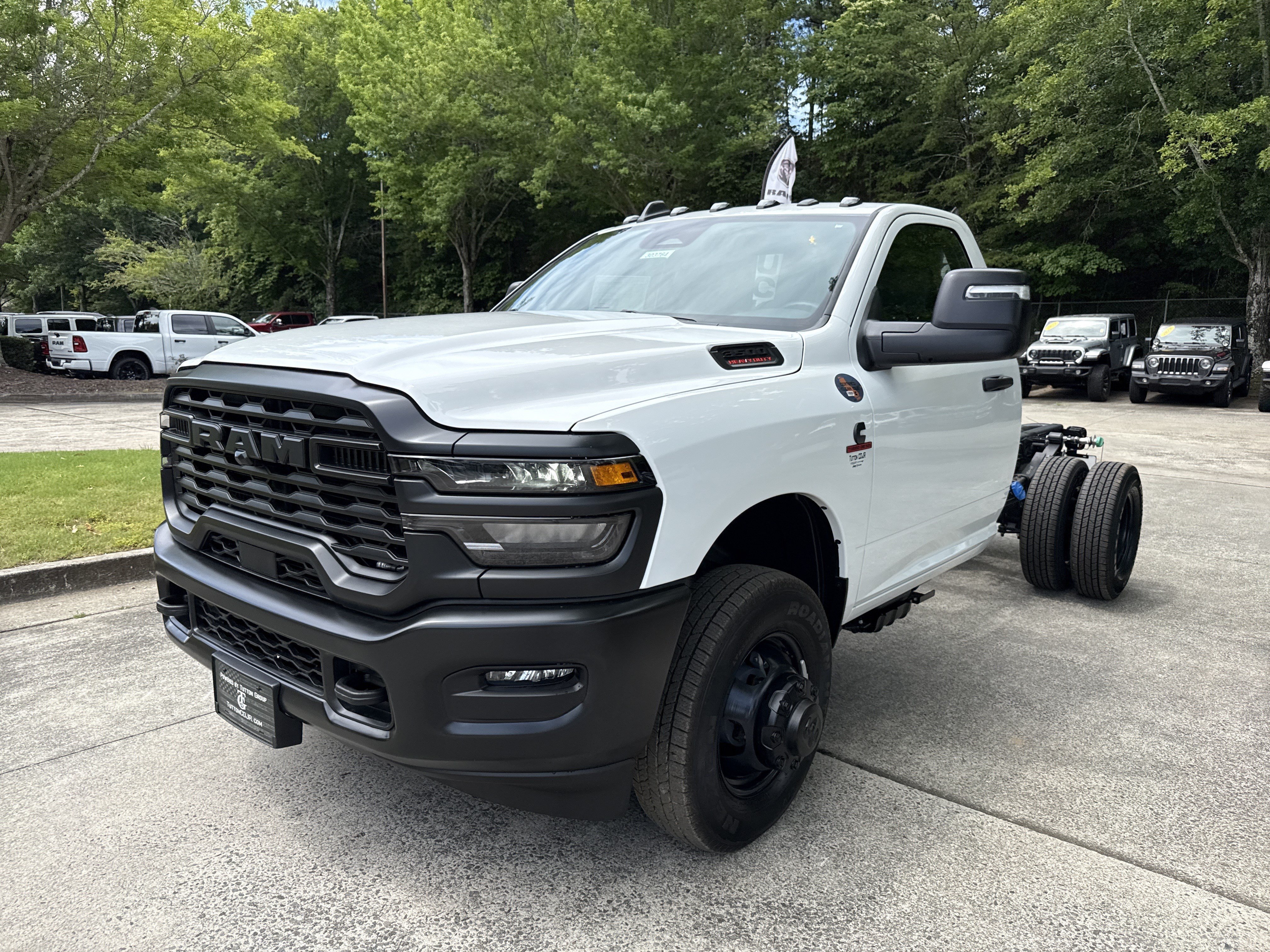 New 2026 Bright White Clearcoat RAM Tradesman image 3