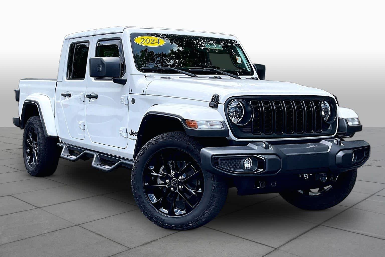 Pre-Owned 2024 Jeep Gladiator Nighthawk