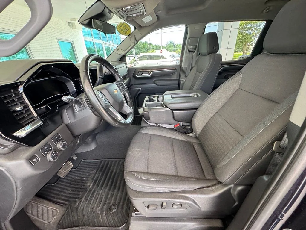 Used 2023 Ash Chevrolet LT image 13