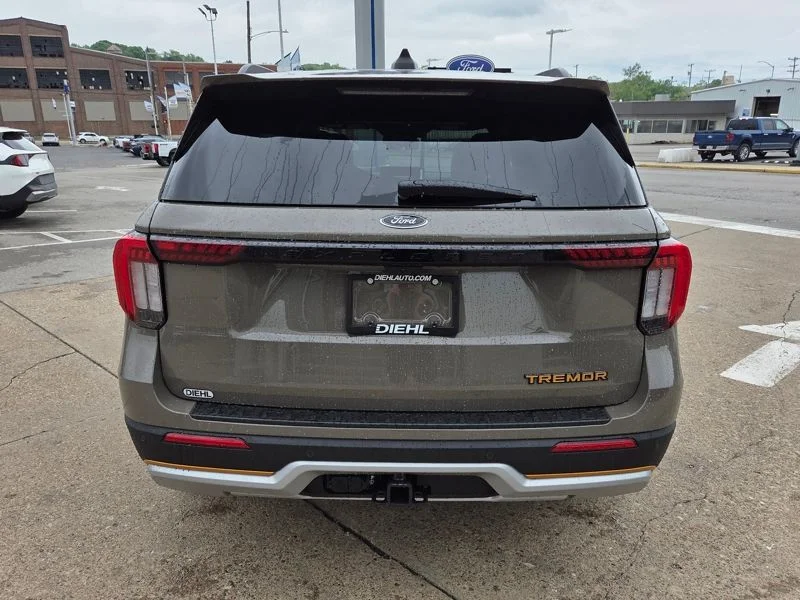 New 2026 Marsh Gray Ford Tremor® image 6