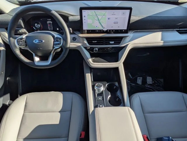 New 2026 Space White Metallic Ford Active image 15