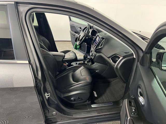 Certified Used 2019 Gray Jeep Limited image 29