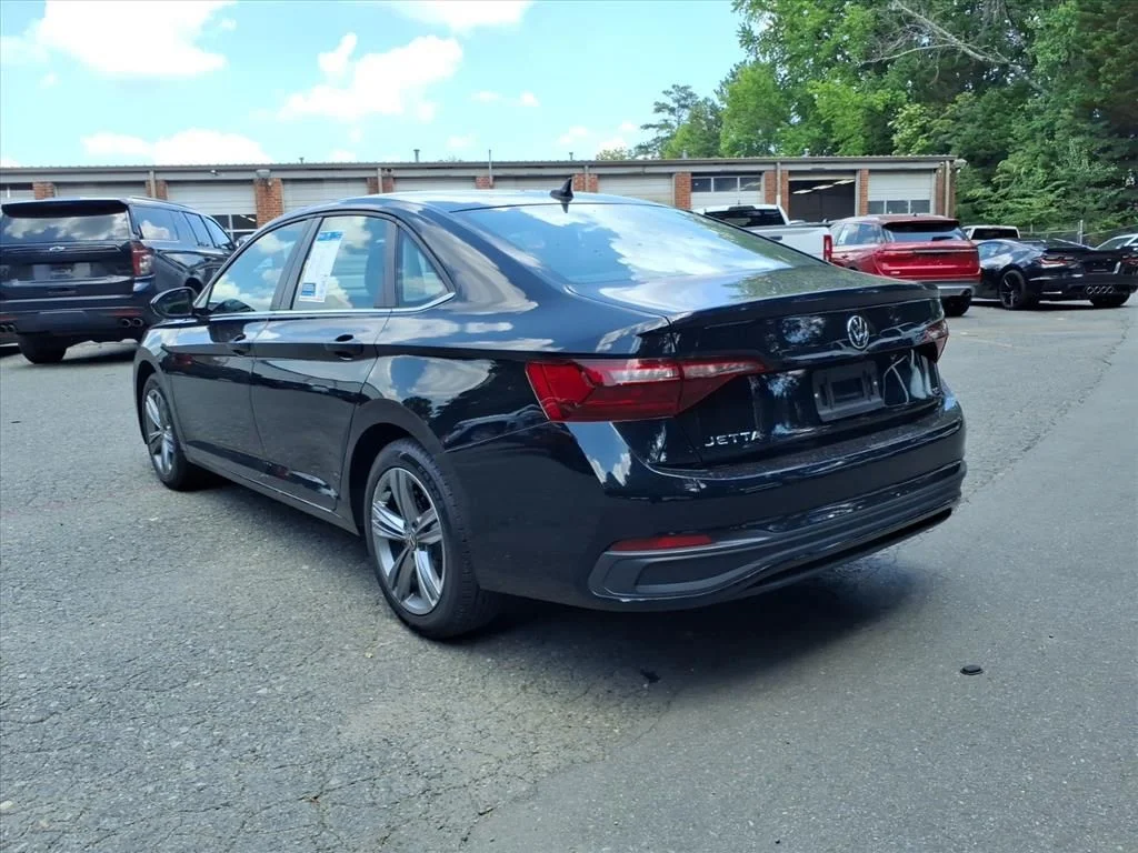 Used 2024  Volkswagen 1.5T SE image 33