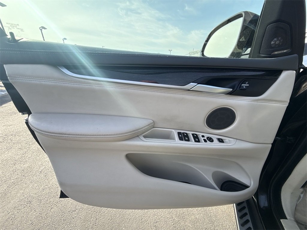 2014 BMW X5 - Image 12