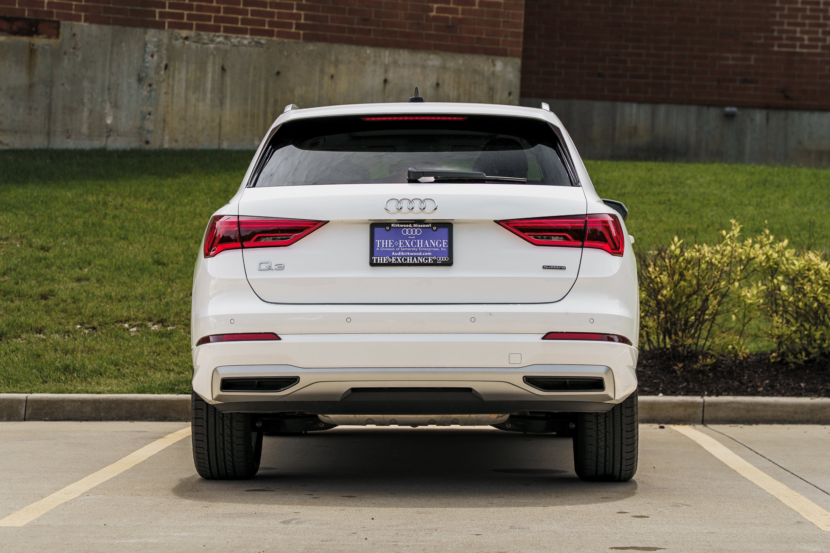 Used 2023 Ibis White Audi Premium image 26