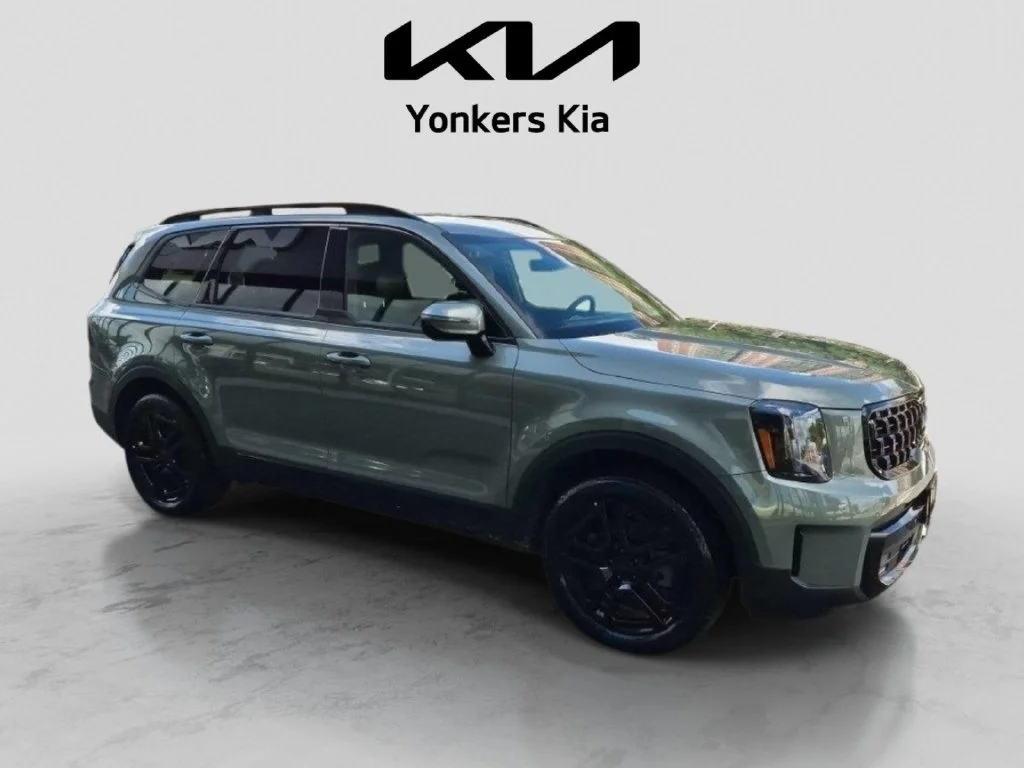 Used 2025 Green Kia SX-Prestige X-Line image 4