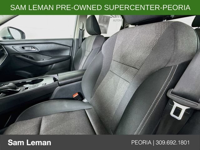 Used 2024 White Nissan SV image 19