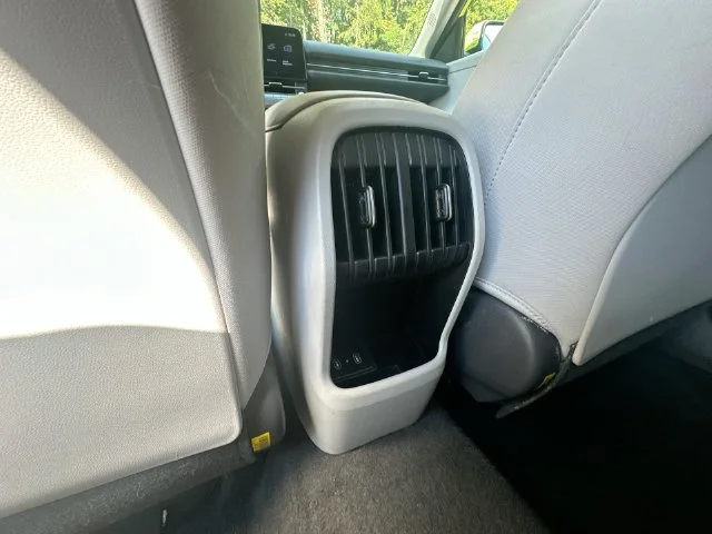 Used 2024 Yellow Hyundai SEL image 32