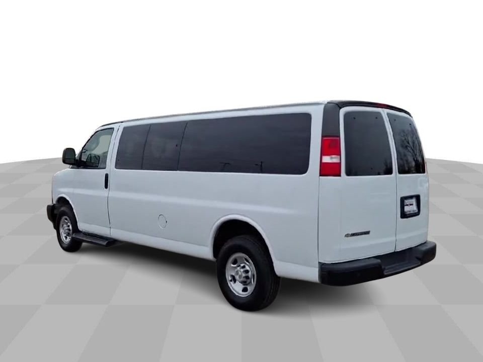 2023 Chevrolet Express Passenger LS - Photo 6