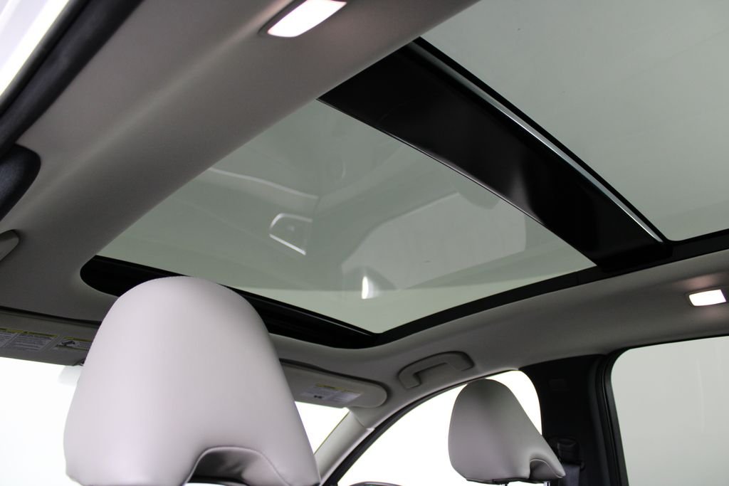 2023 INFINITI QX50 Sensory - Photo 23