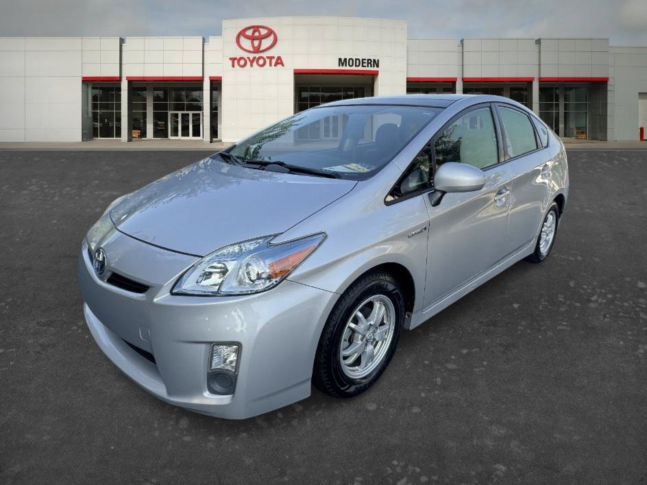 Used 2010 Silver Toyota I image 1
