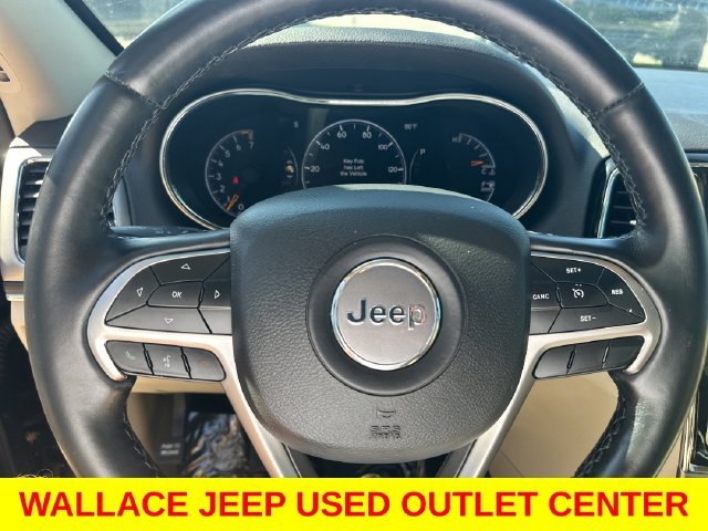 Used 2020  Jeep Limited image 18