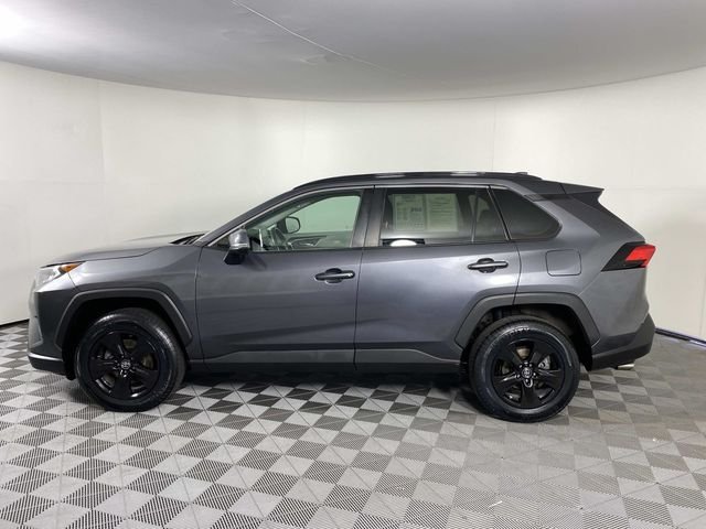 Used 2019 Gray Toyota XLE image 5