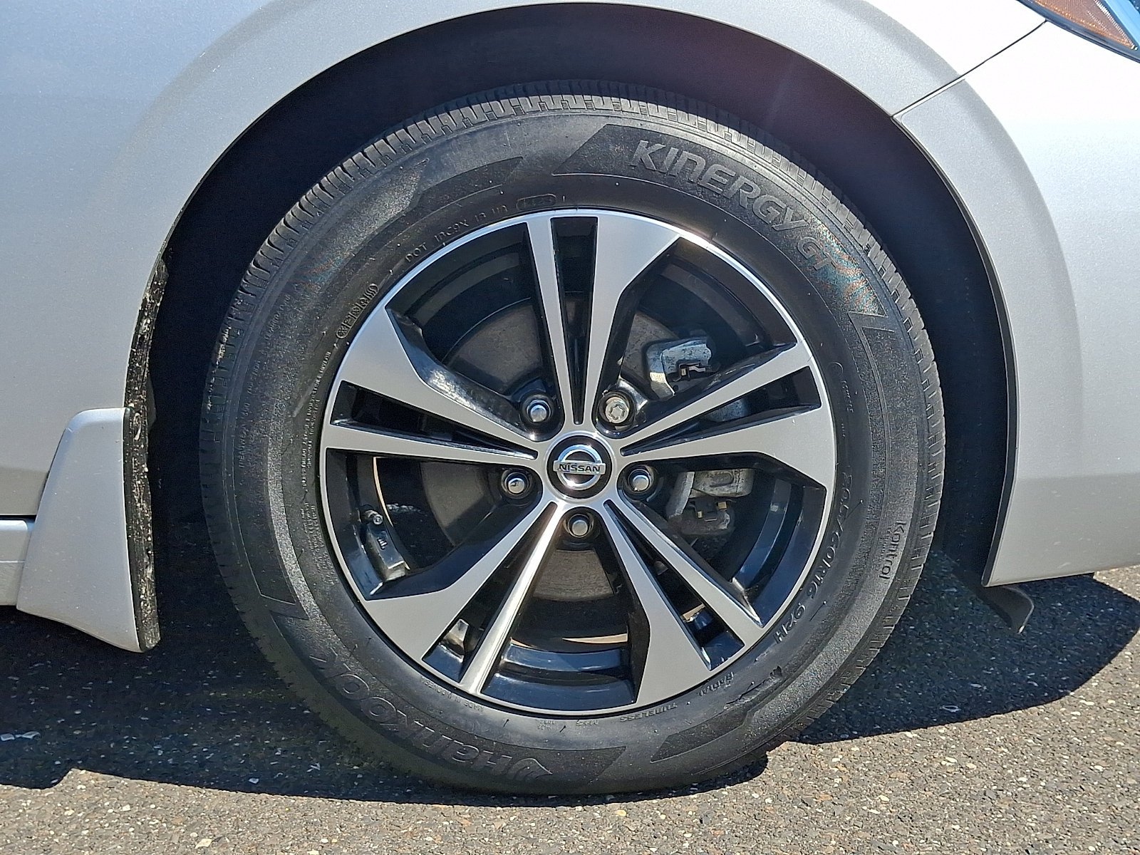 Used 2023 Brilliant Silver Metallic Nissan SV image 8