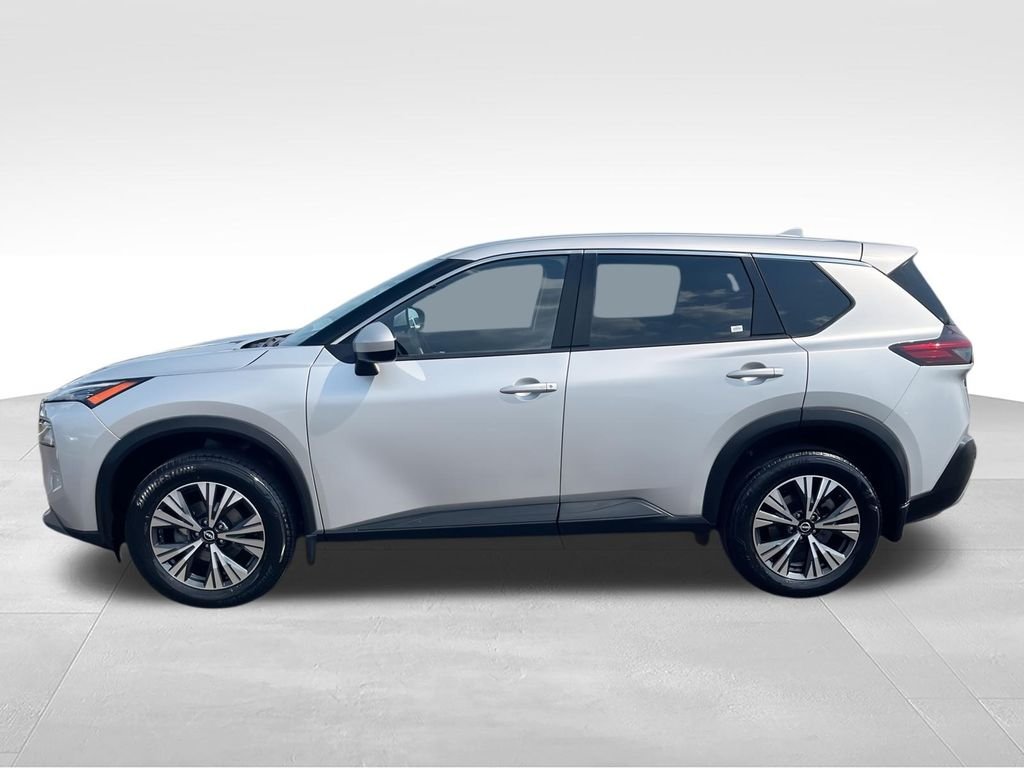 Used 2023 Silver Nissan SV image 5