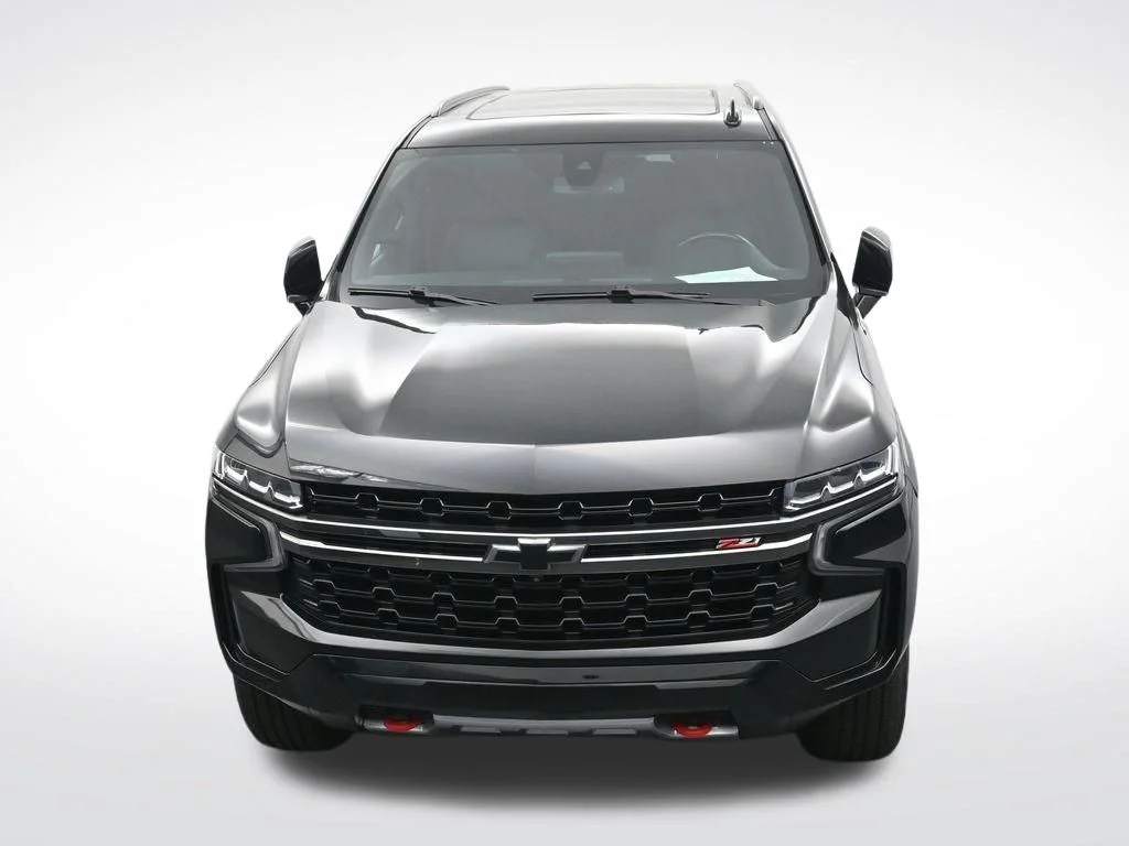 Used 2022 Black Chevrolet Z71 image 22
