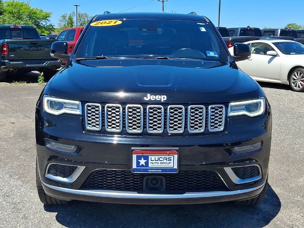 Used 2021 Diamond Black Crystal Pearlcoat Jeep Summit image 4