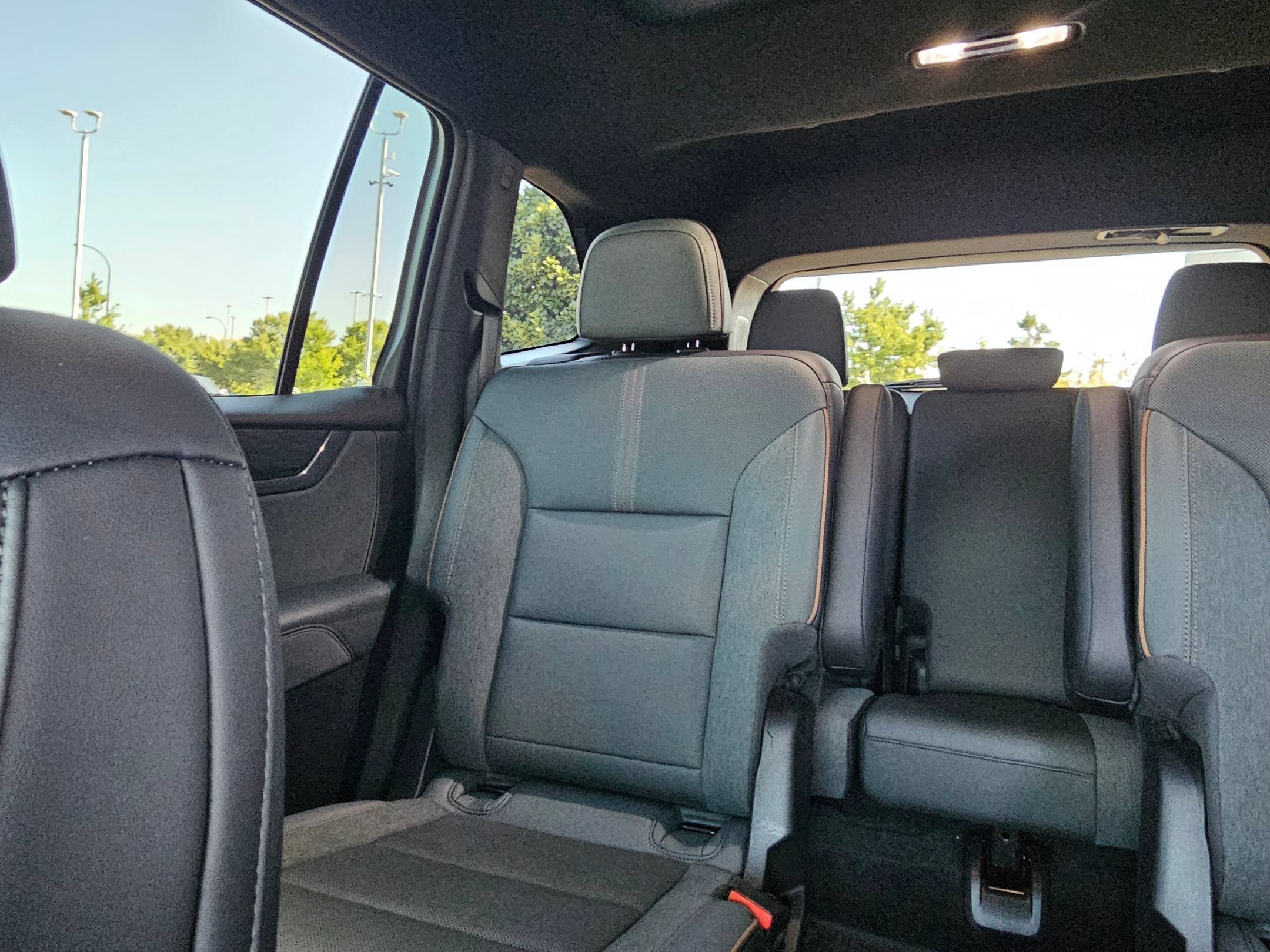2024 GMC Acadia AT4 - Photo 26